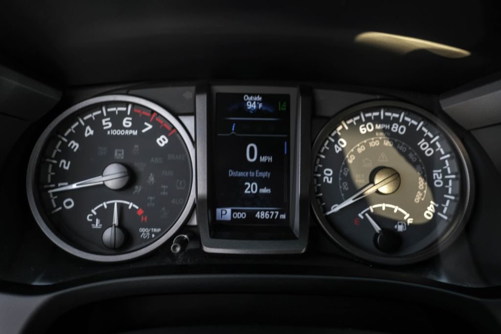 Used 2023 Toyota Tacoma TRD Off-Road image 17