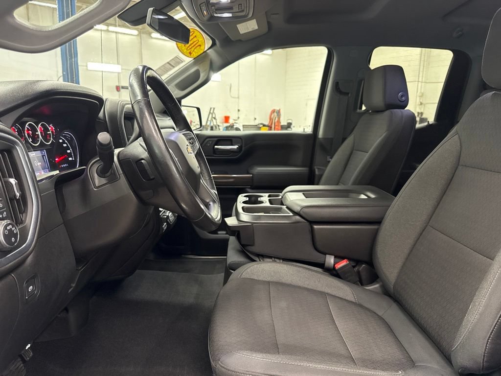Used 2019 Chevrolet Silverado 1500 LT w/ All-Star Edition AWD/4WD image 9