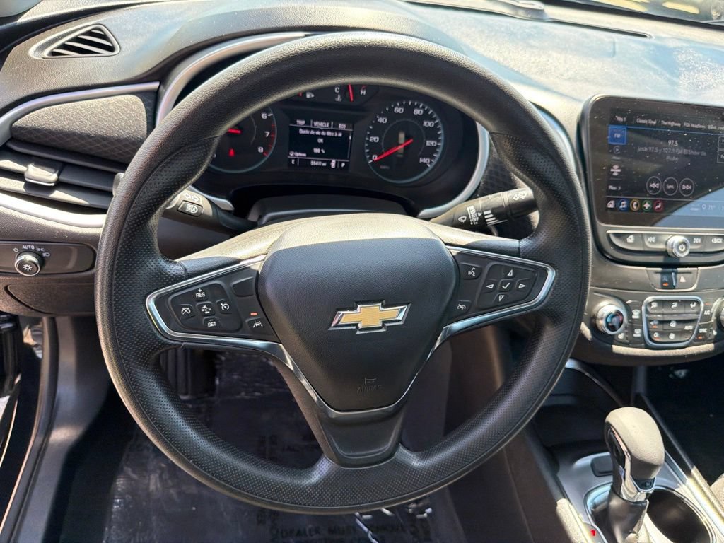 Used 2023 Chevrolet Malibu LT FWD image 16