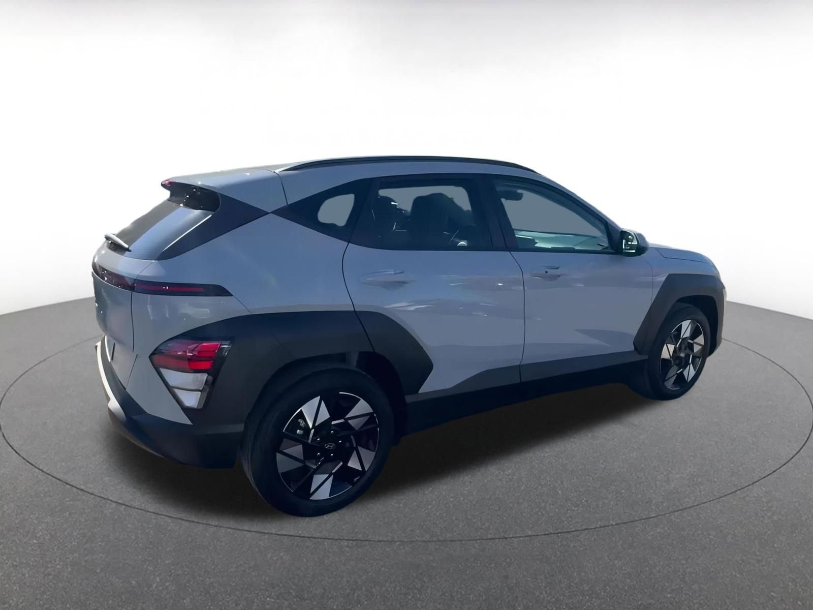 Used 2025 Hyundai Kona SEL image 14