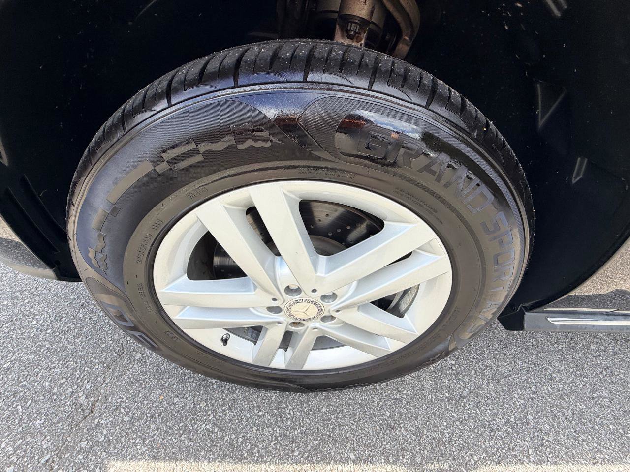 Used 2013 Mercedes-Benz GL 450 4MATIC image 32