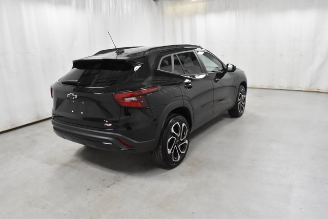 Used 2025 Chevrolet Trax RS w/ Driver Confidence Package image 5
