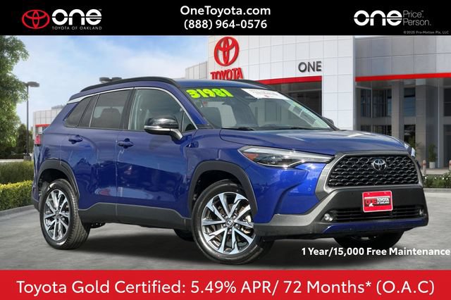 Certified 2025 Toyota Corolla Cross XLE FWD image 1