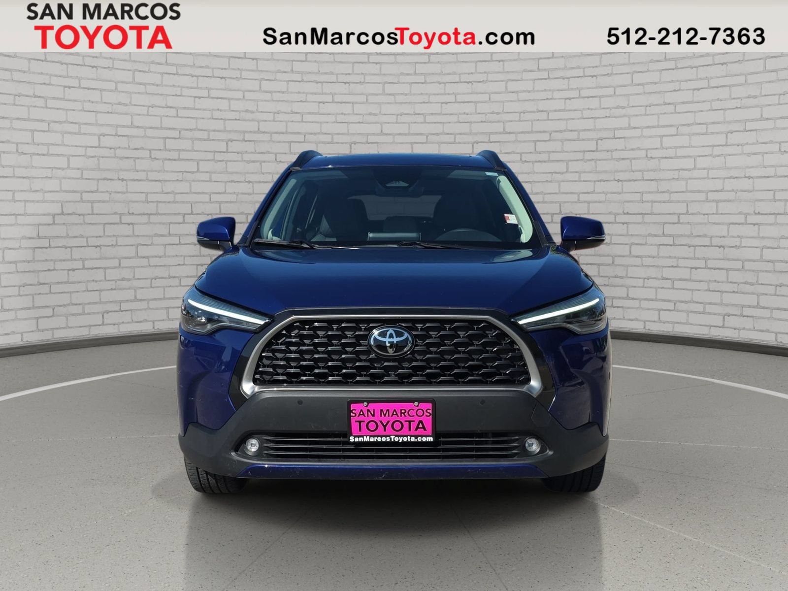 Used 2023 Toyota Corolla Cross XLE w/ Convenience Package AWD/4WD image 2