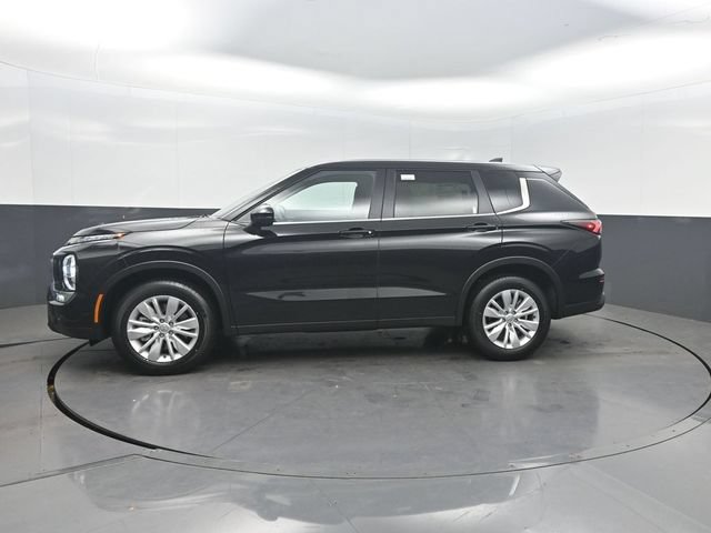 New 2026 Mitsubishi Outlander ES FWD video 3