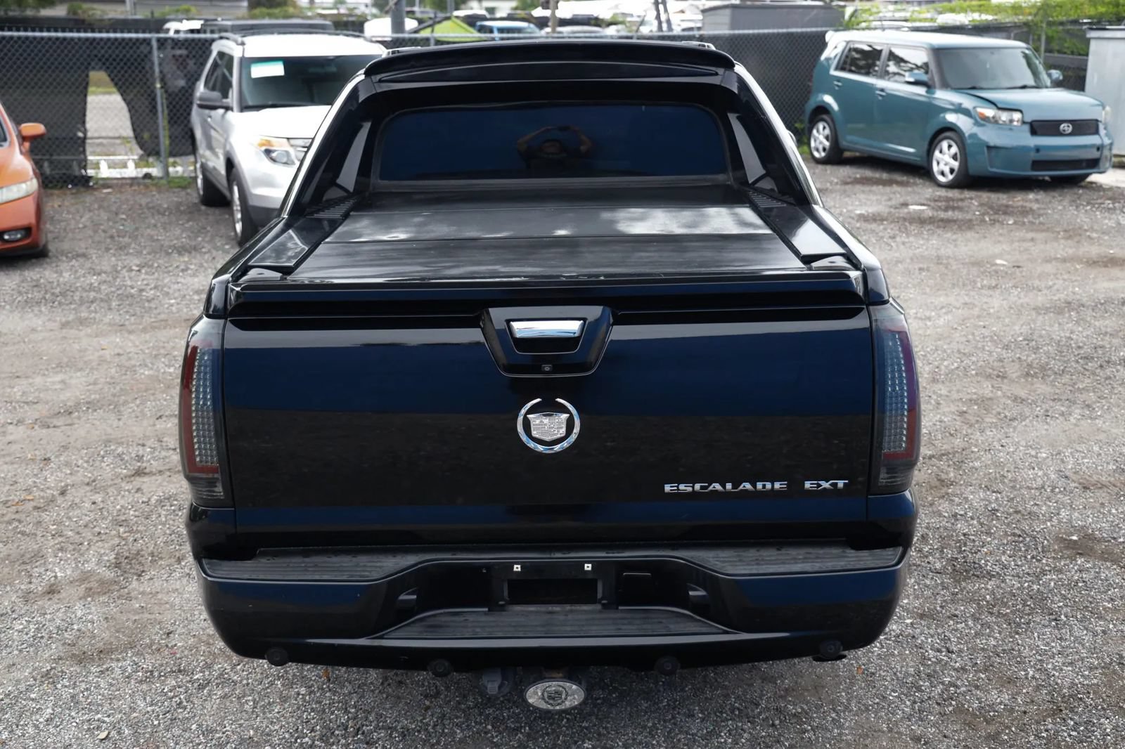 Used 2007 Cadillac Escalade EXT w/ Information Package AWD/4WD image 6