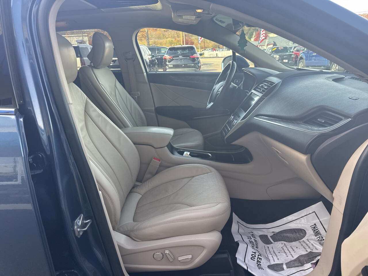 Used 2018 Lincoln MKC Reserve w/ Lincoln MKC Climate Package AWD/4WD image 23