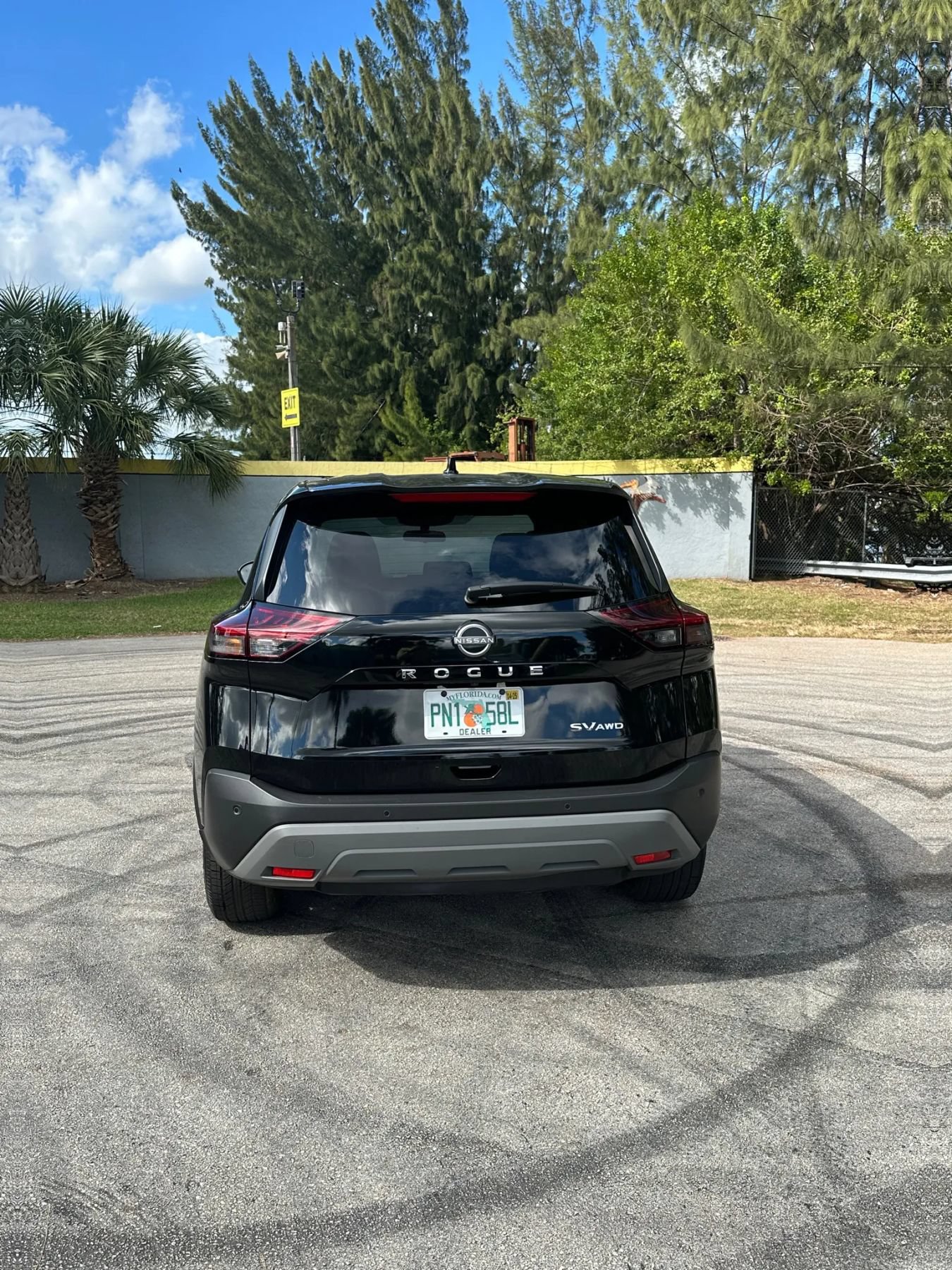 Used 2023 Nissan Rogue SV AWD/4WD image 21