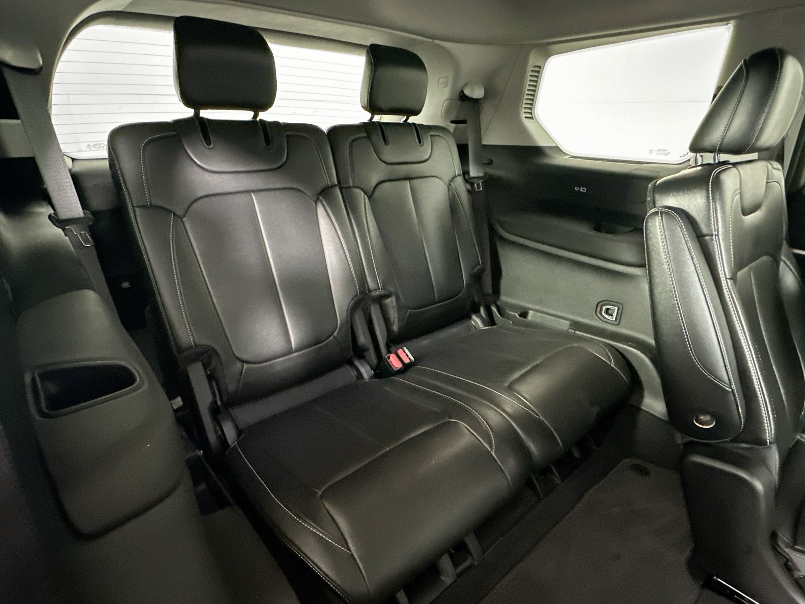 Used 2023 Jeep Grand Cherokee L Limited RWD image 28