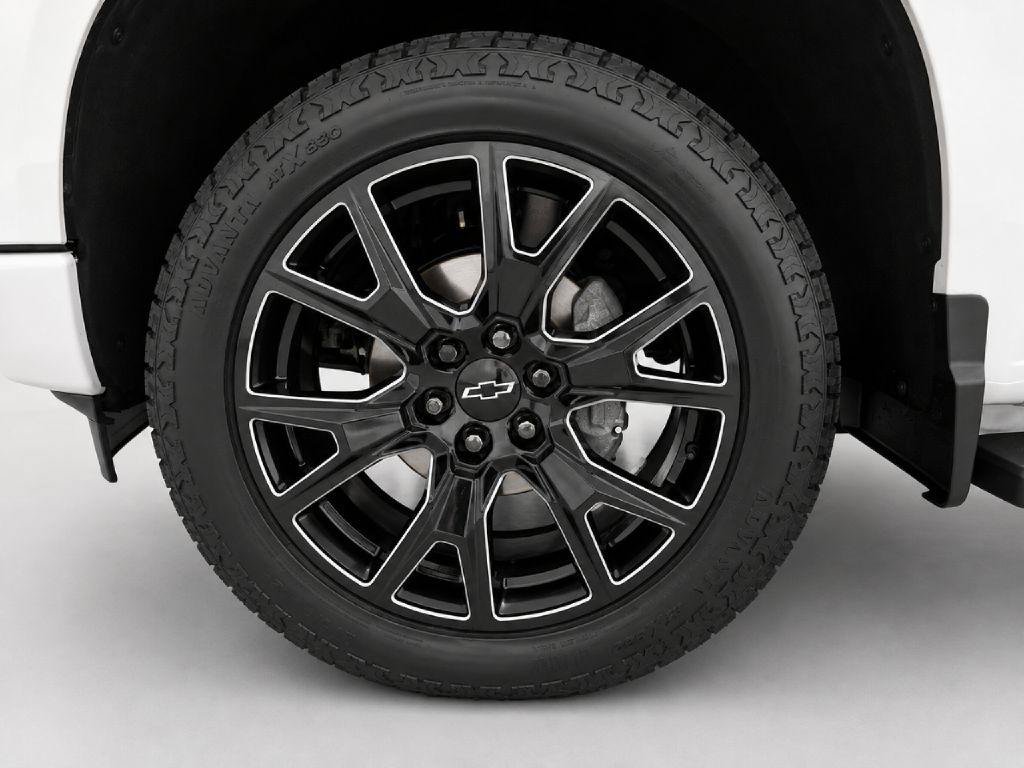 Used 2022 Chevrolet Silverado 1500 High Country w/ High Country Premium Package AWD/4WD image 28