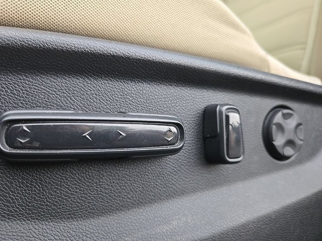 Used 2017 Honda CR-V EX image 29