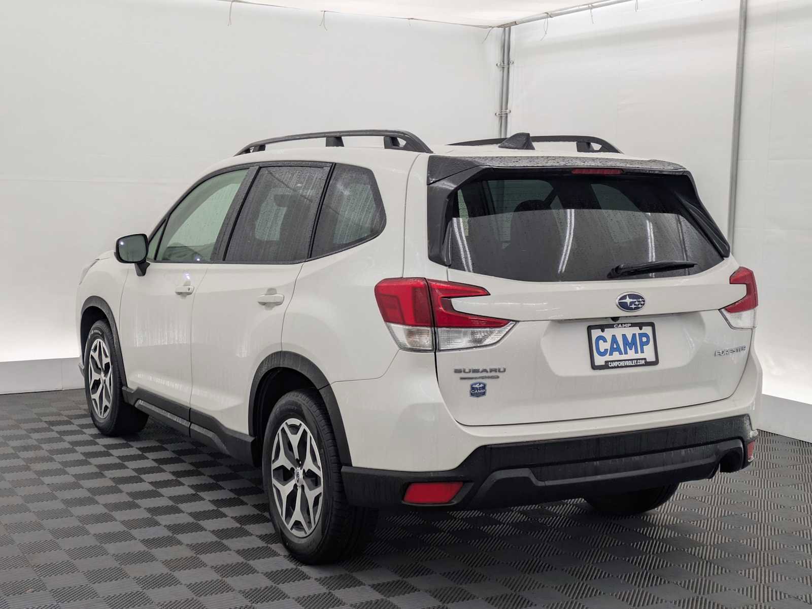 Used 2024 Subaru Forester Premium image 4