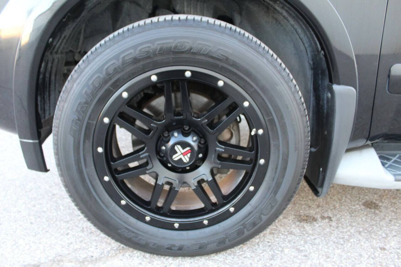 Used 2013 Nissan Armada Platinum AWD/4WD image 9