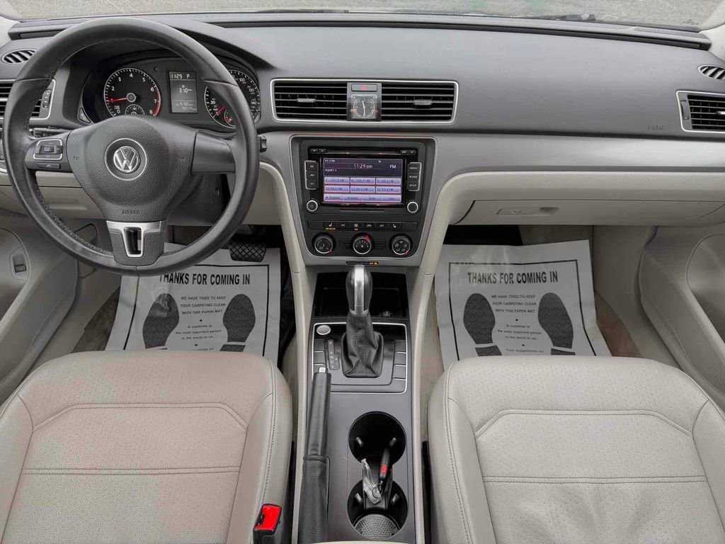 Used 2015 Volkswagen Passat 1.8T Limited Edition image 24