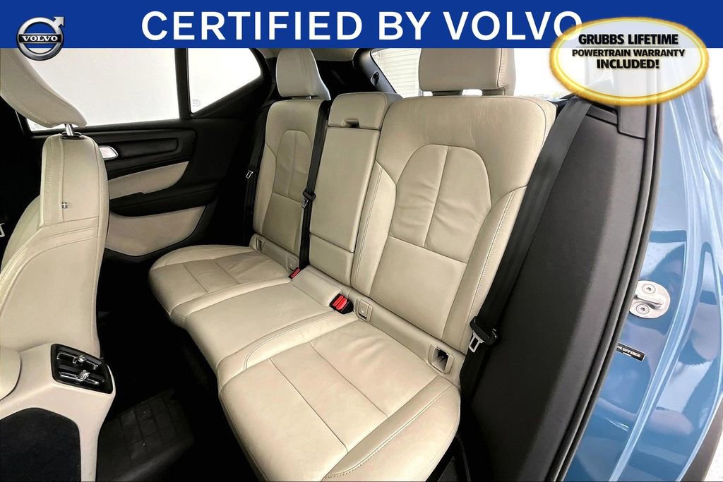 Used 2023 Volvo XC40 B5 Ultimate w/ Protection Package Premier image 35