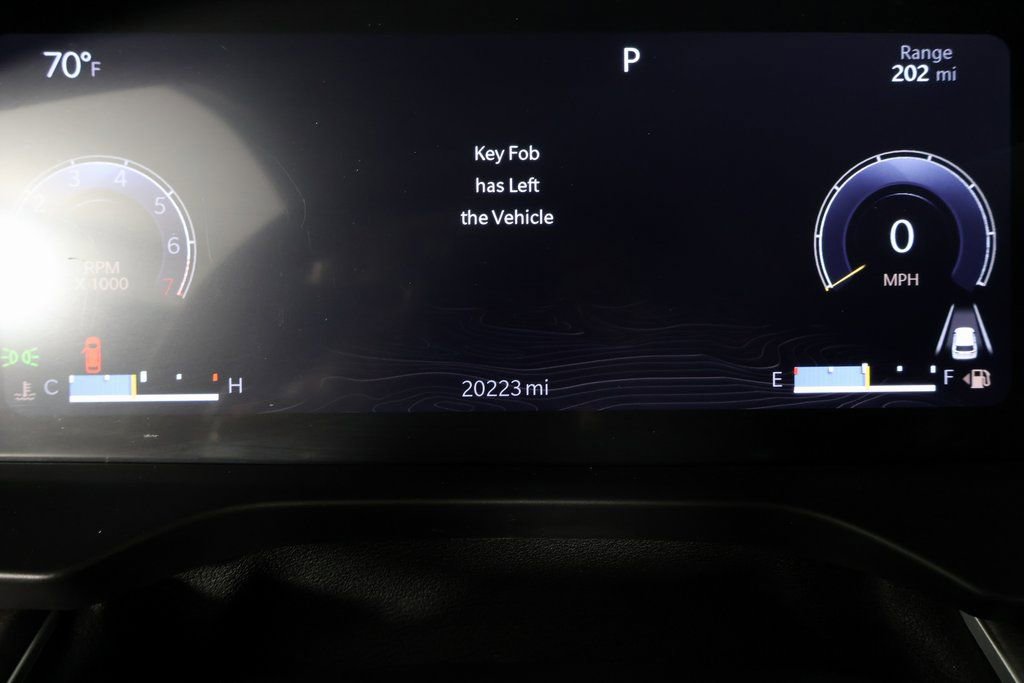 Used 2023 Jeep Grand Cherokee L Limited RWD image 18