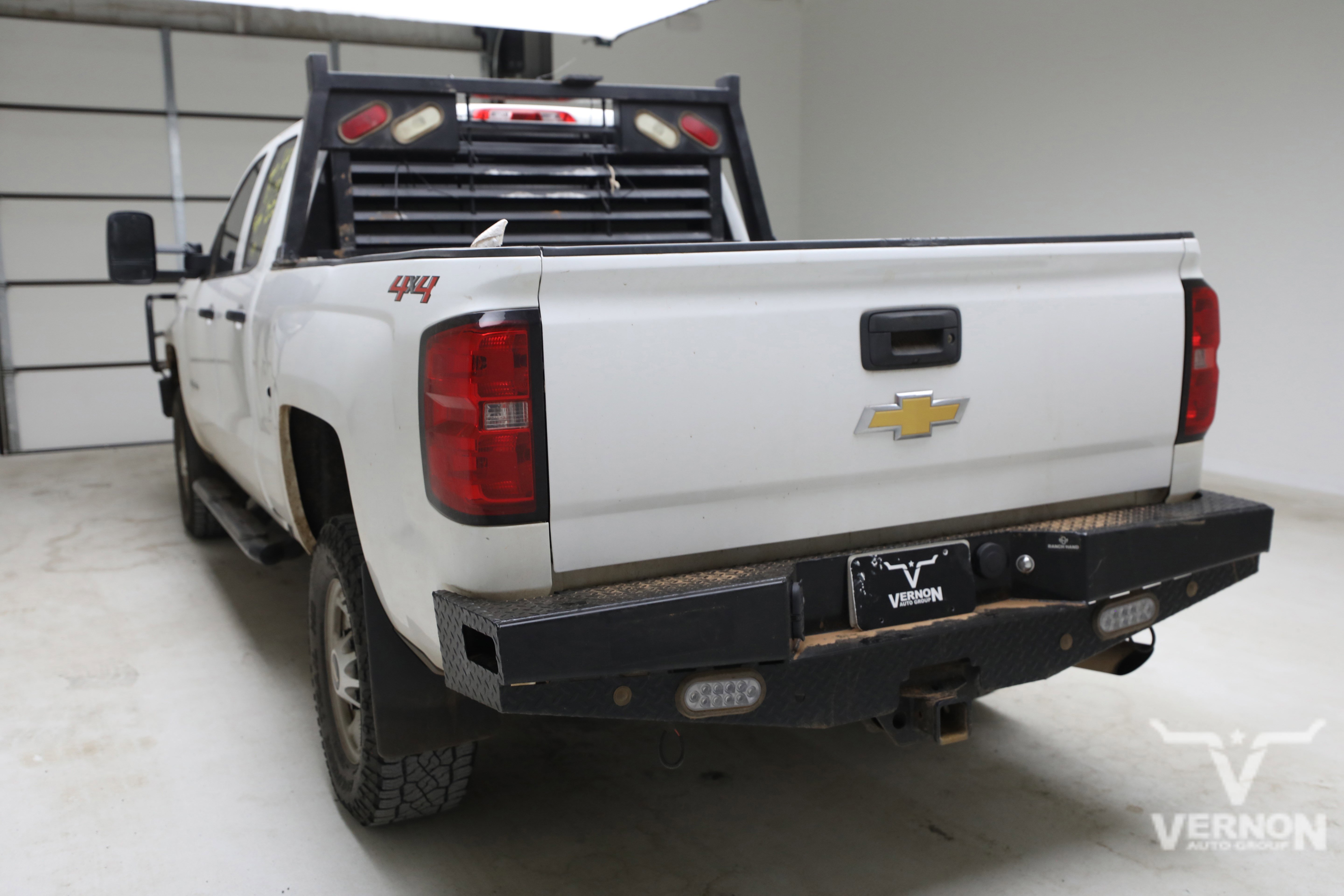 Used 2019 Chevrolet Silverado 2500 W/T w/ Snow Plow Prep Package AWD/4WD image 2
