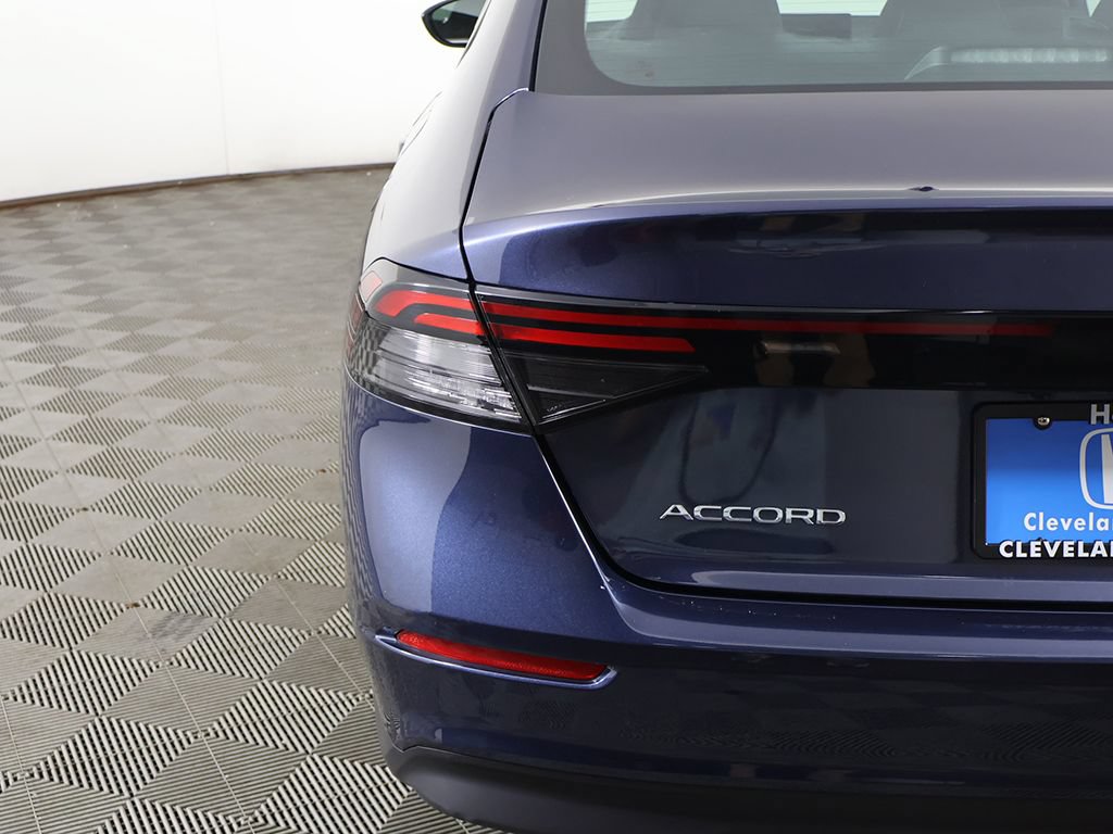 Used 2025 Honda Accord SE image 15
