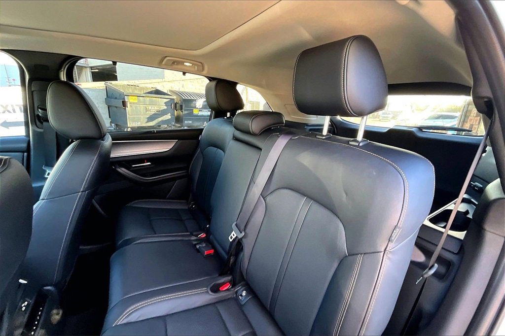 Certified 2025 MAZDA CX-70 Plug-In Hybrid w/ Premium Pkg image 15