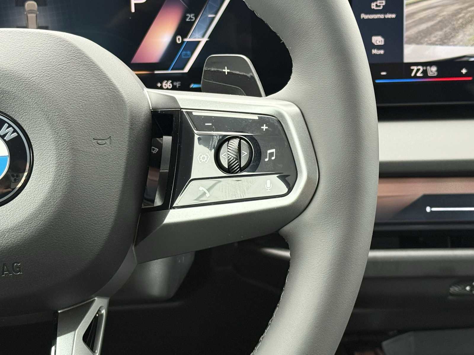 New 2025 BMW X3 xDrive30i w/ Premium Package image 17