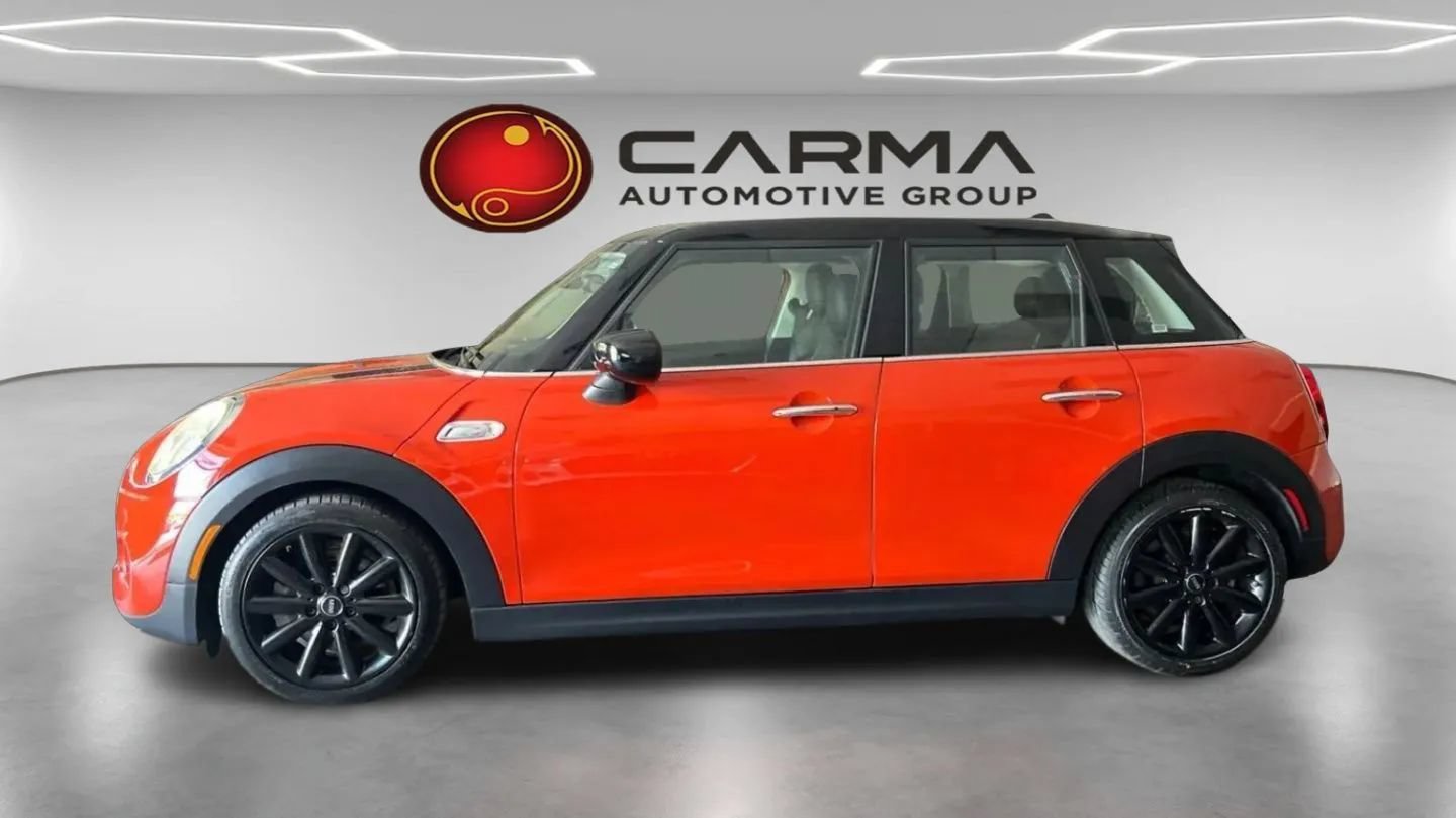 Used 2021 MINI Cooper S FWD image 2