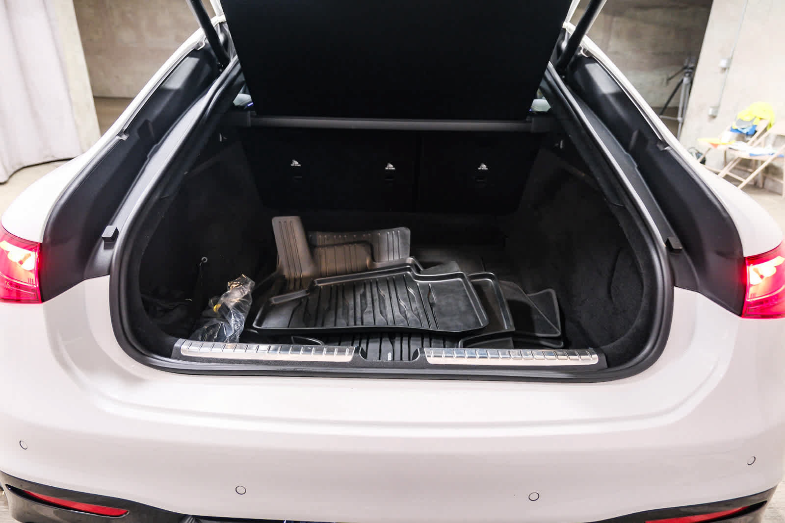 Certified 2023 Mercedes-Benz EQS 450+ 4MATIC Sedan image 32