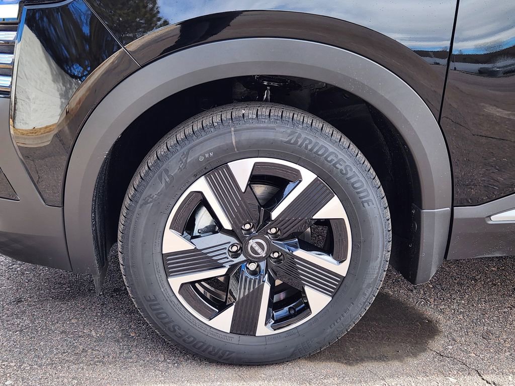 New 2026 Nissan Kicks SV w/ SV Premium Package AWD/4WD image 15