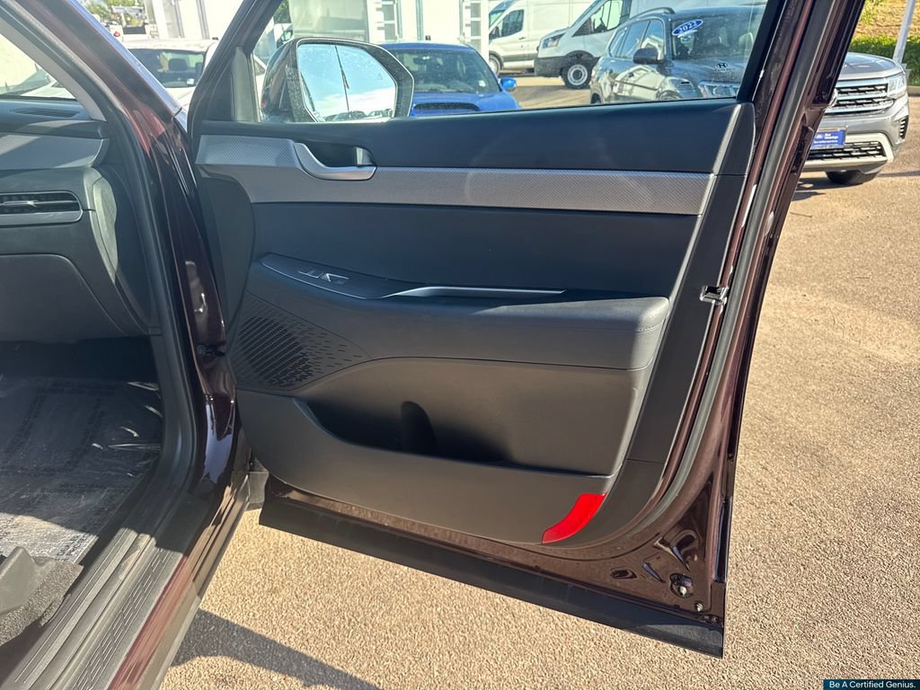 Certified 2025 Hyundai Palisade SEL AWD/4WD image 31