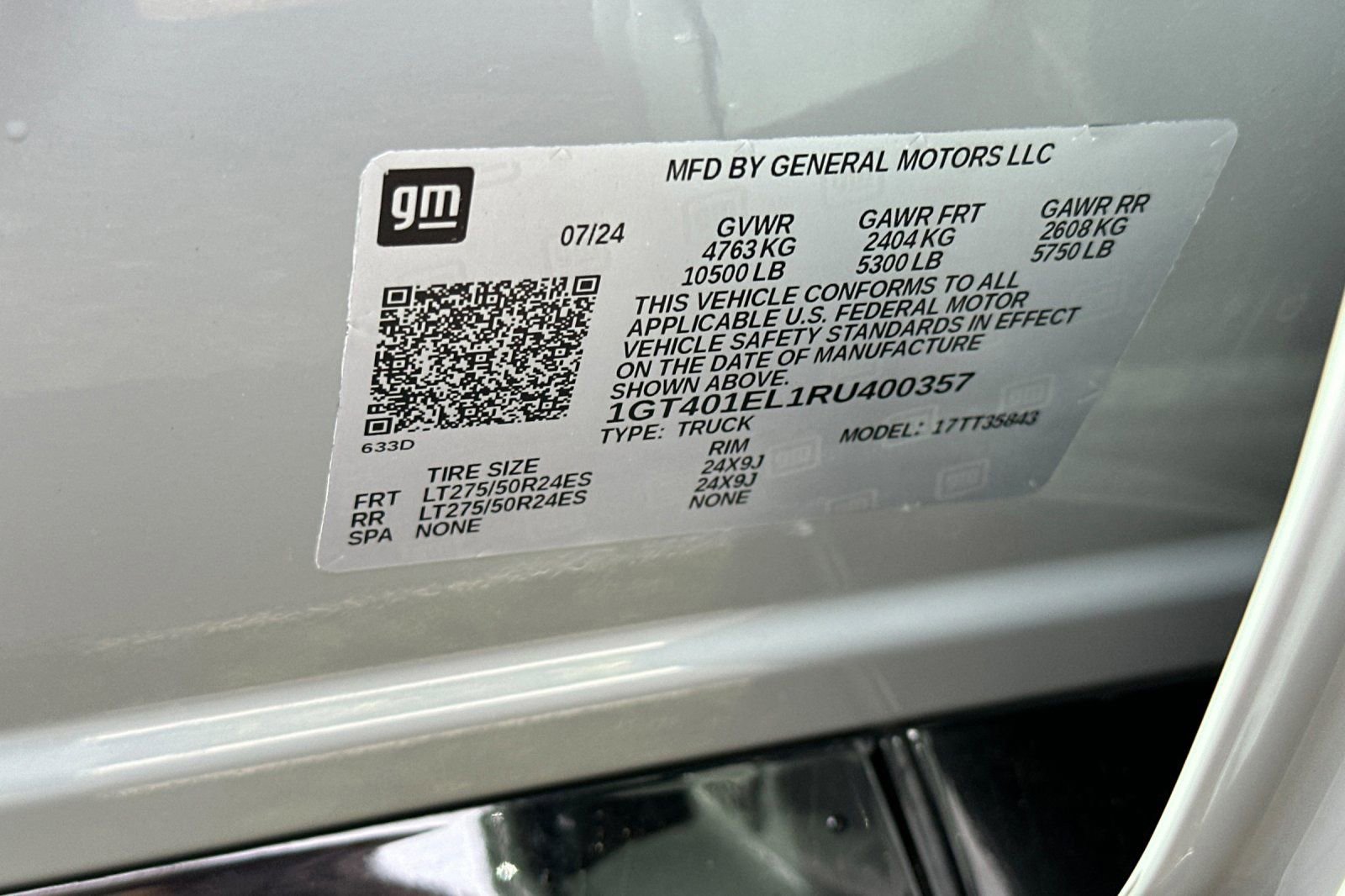 Certified 2024 GMC Sierra EV Denali image 28