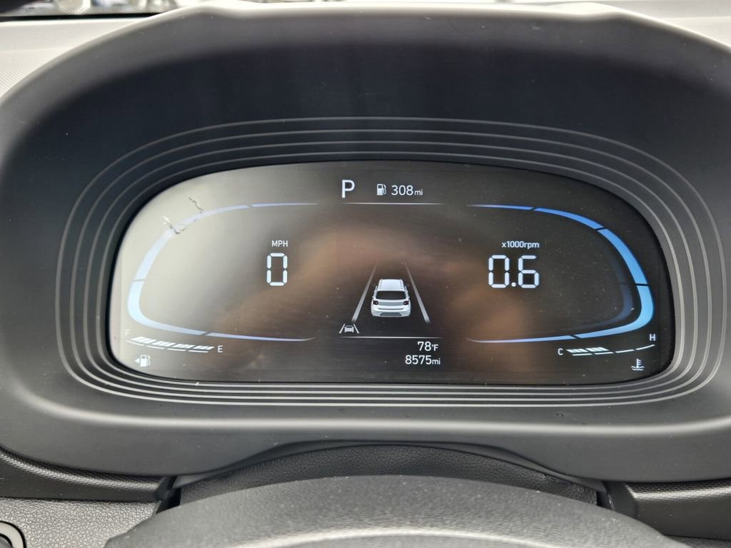 Certified 2025 Hyundai Venue SE FWD image 22
