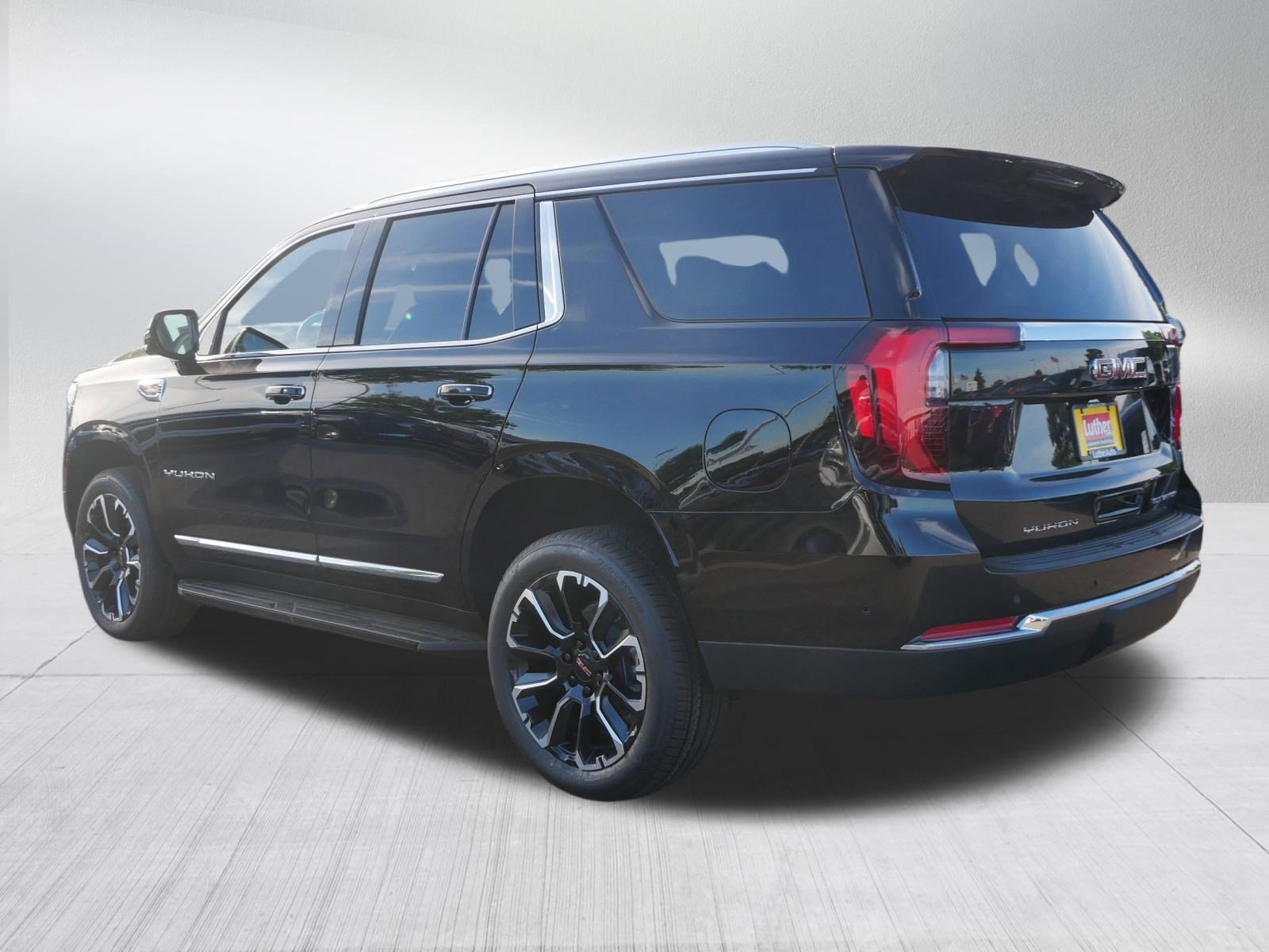 New 2026 GMC Yukon Elevation w/ LPO, Floor Liner Package AWD/4WD video 2