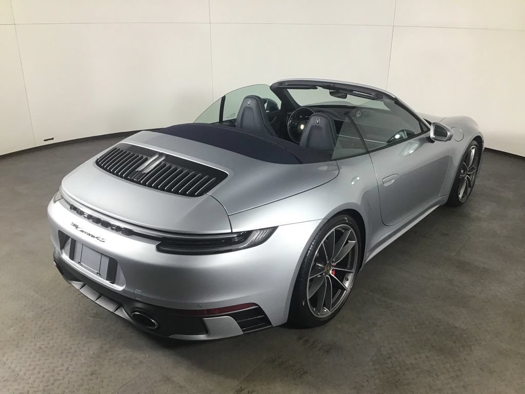Certified 2022 Porsche 911 Carrera 4S AWD/4WD image 32
