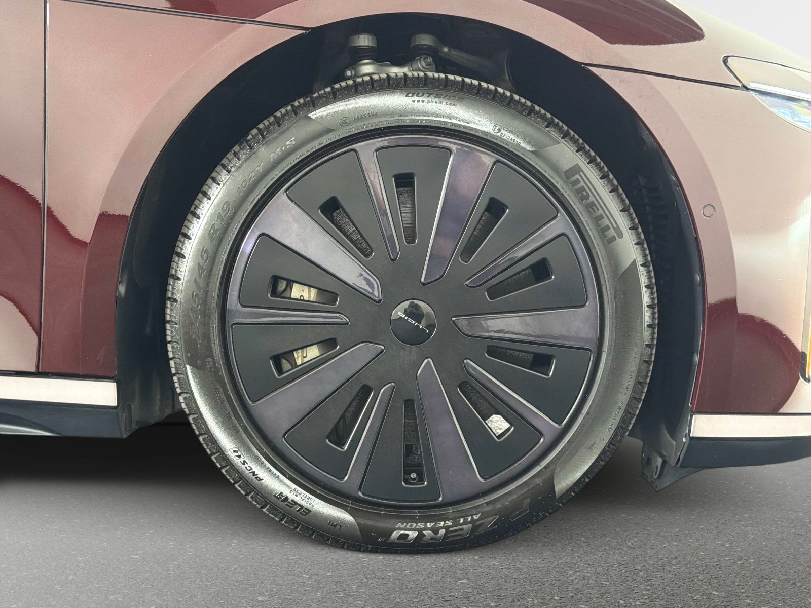 Used 2025 Lucid Air Touring AWD/4WD image 21