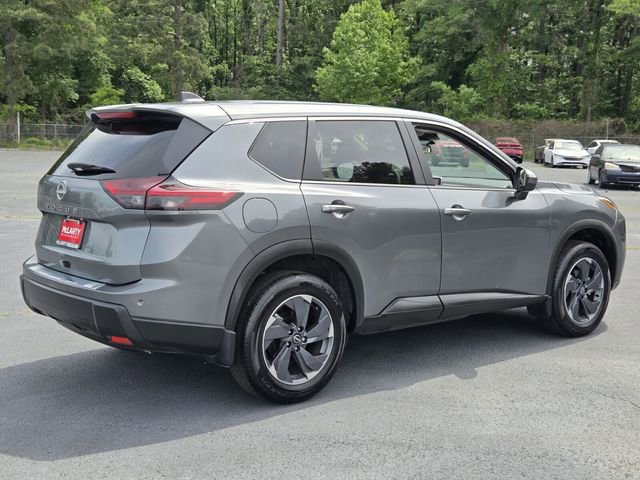 Used 2026 Nissan Rogue SV w/ Cold Weather Package FWD image 5