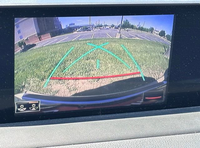 Used 2021 Lexus RX 350L Premium w/ Premium Package image 16