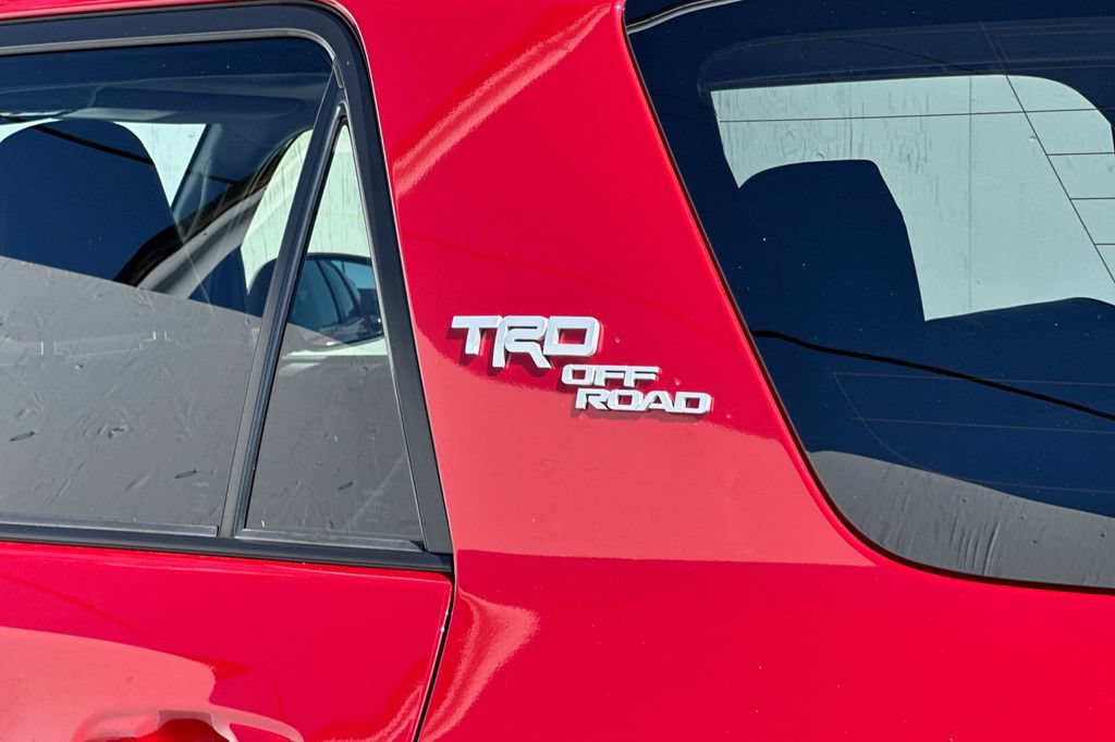 Used 2023 Toyota 4Runner TRD Off-Road Premium w/ Moonroof Package AWD/4WD image 27