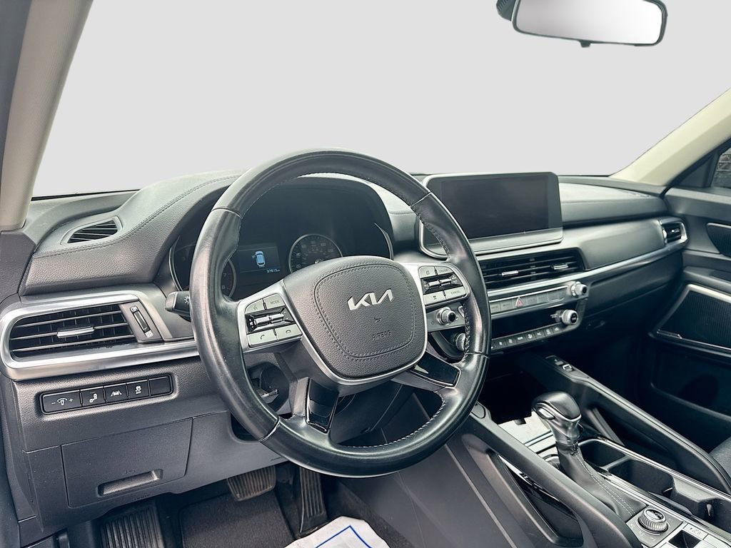 Certified 2022 Kia Telluride S image 12