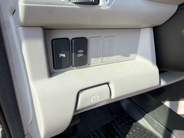 Used 2011 Honda Pilot Touring image 25