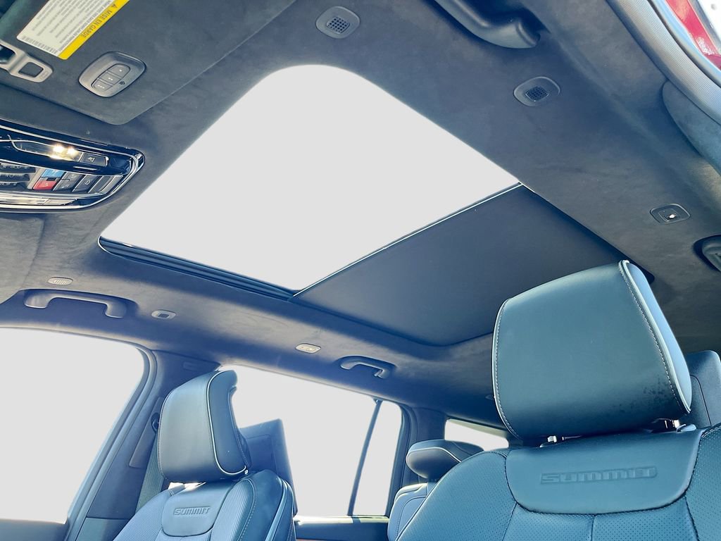 Used 2025 Jeep Grand Cherokee L Summit image 23