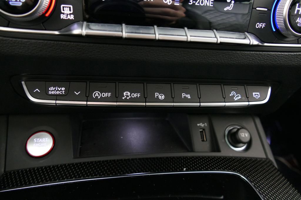 Used 2023 Audi SQ5 Prestige image 13