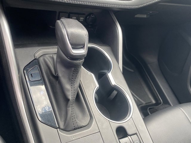 Used 2021 Toyota Highlander XLE image 23