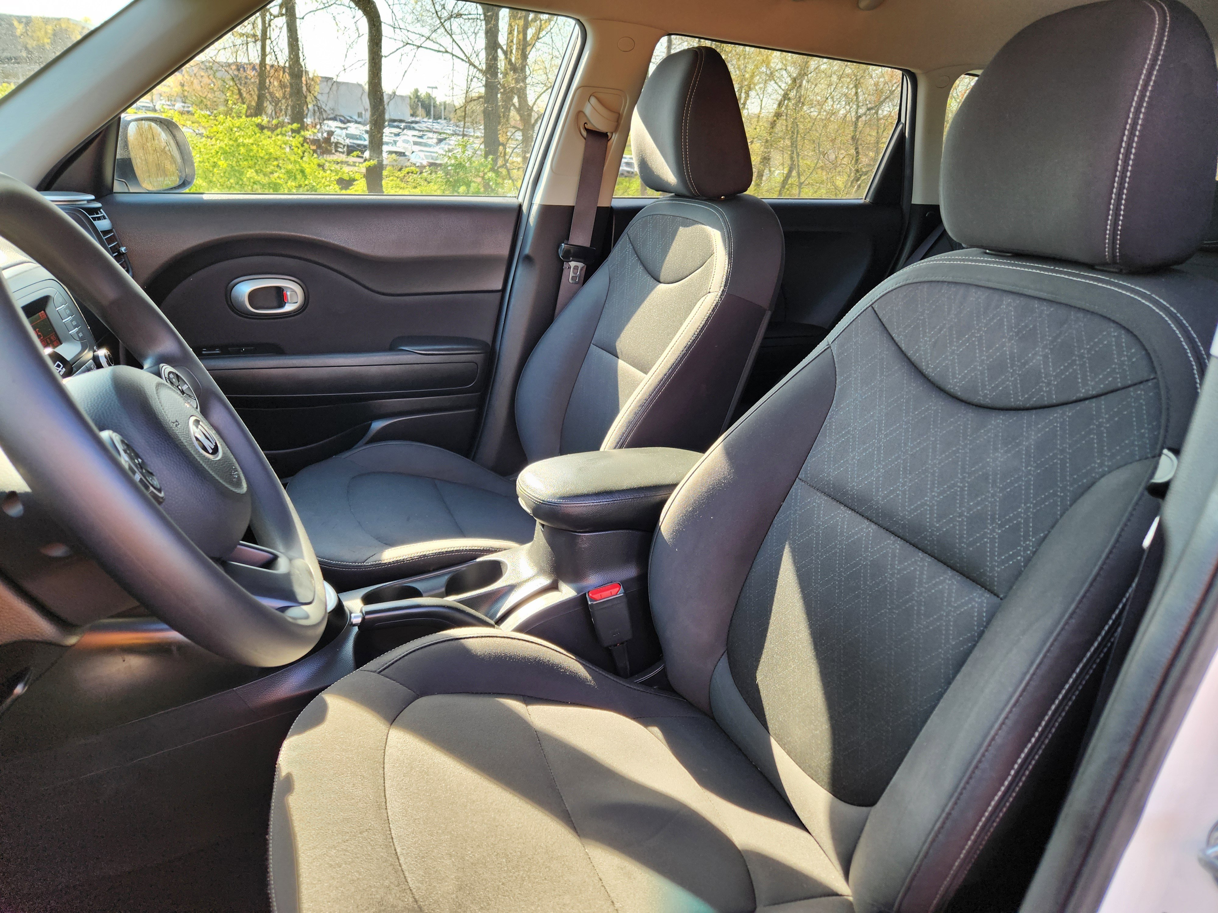 Used 2016 Kia Soul FWD image 10