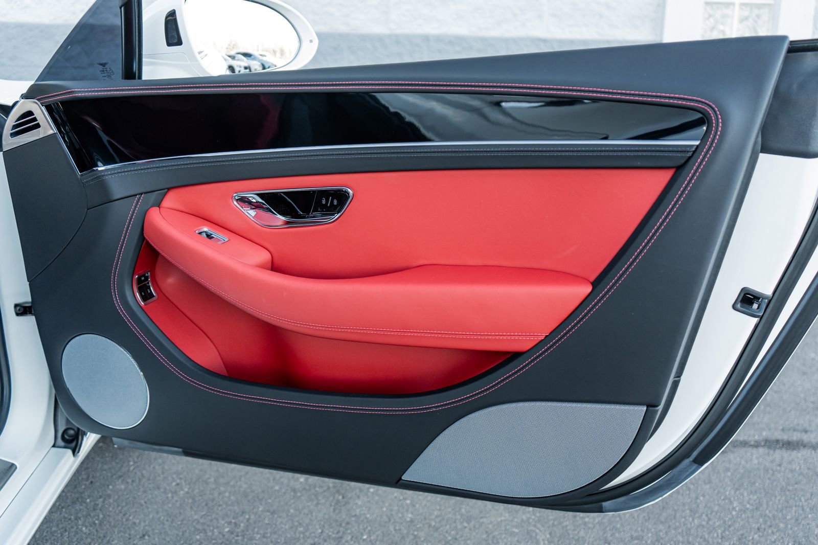 Used 2023 Bentley Continental GT Mulliner image 34