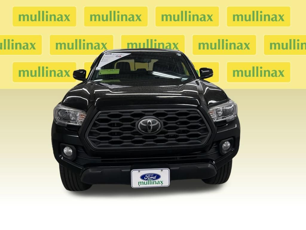 Used 2020 Toyota Tacoma TRD Off-Road w/ Technology Package image 15