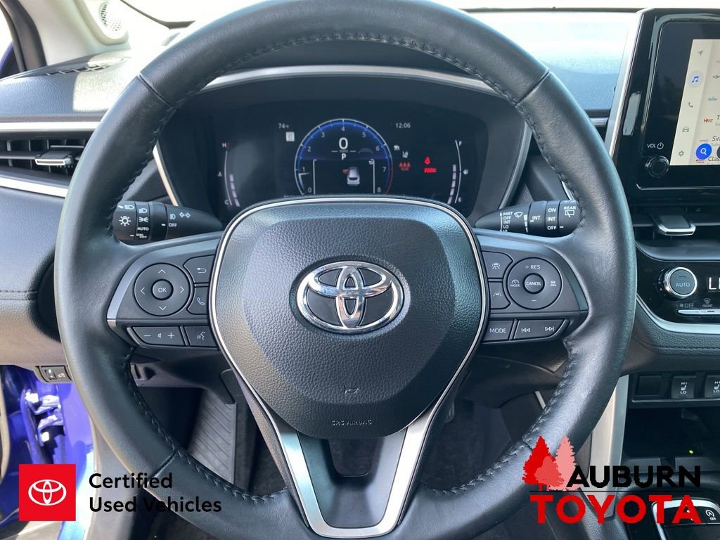 Certified 2025 Toyota Corolla Cross XLE w/ Convenience Package FWD image 37