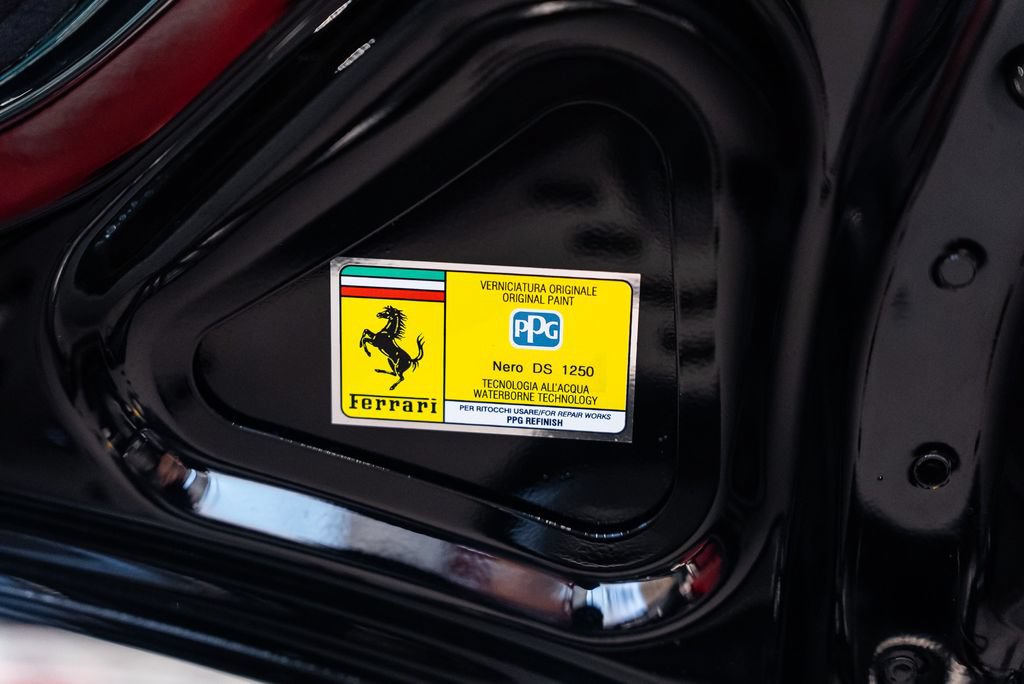 Used 2026 Ferrari Roma Spider RWD image 21
