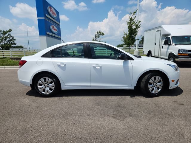 Used 2013 Chevrolet Cruze LS FWD image 10