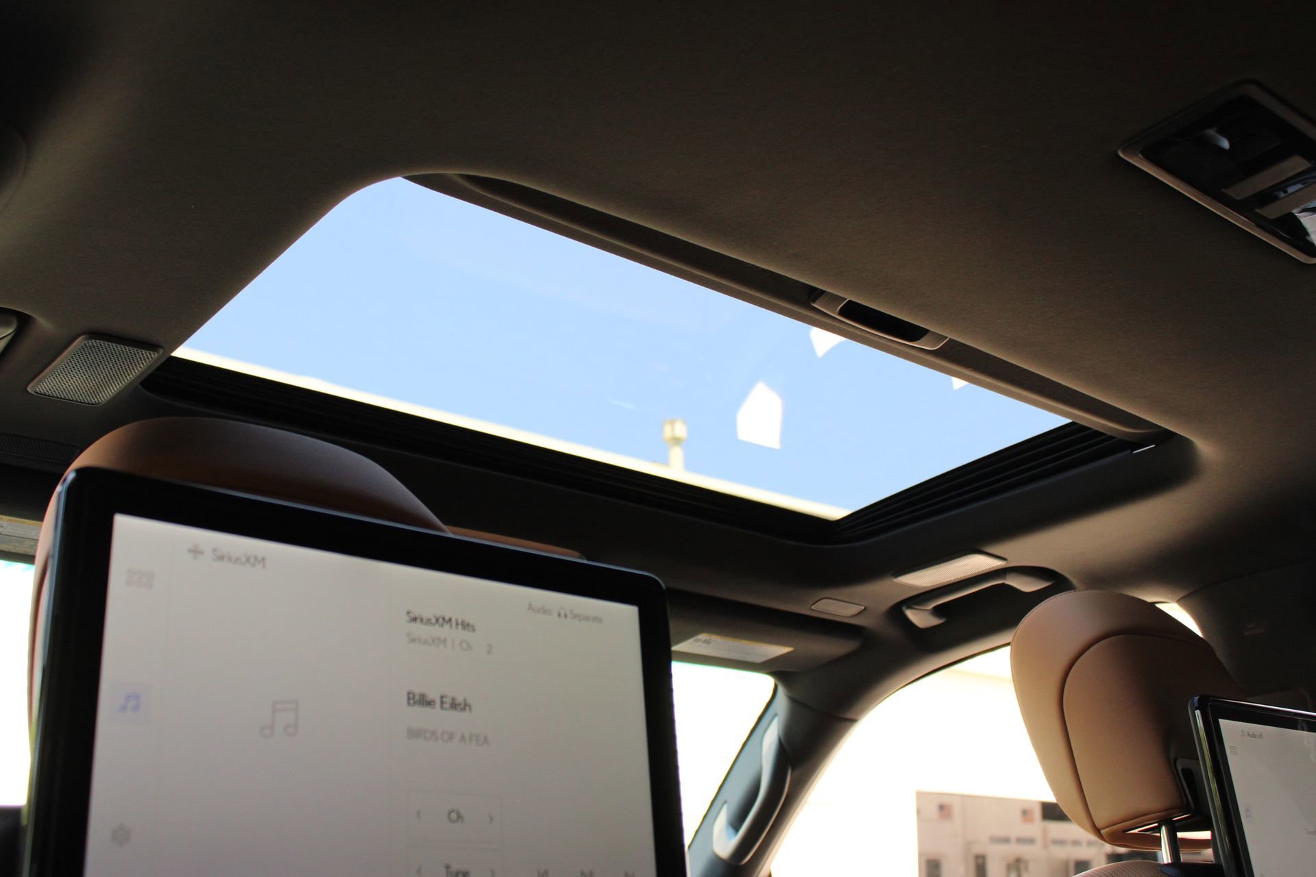 Used 2026 Lexus LX 700h Luxury w/ Accessory Package (Z1) image 22