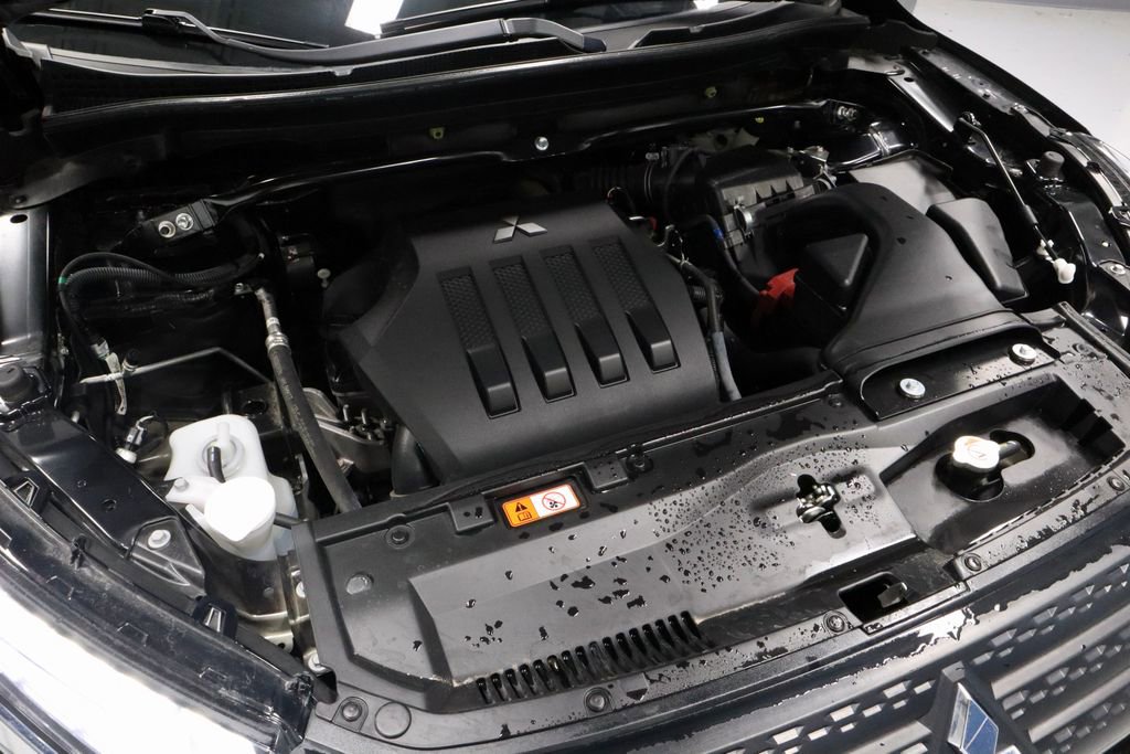 Used 2025 Mitsubishi Eclipse Cross SE AWD/4WD image 17