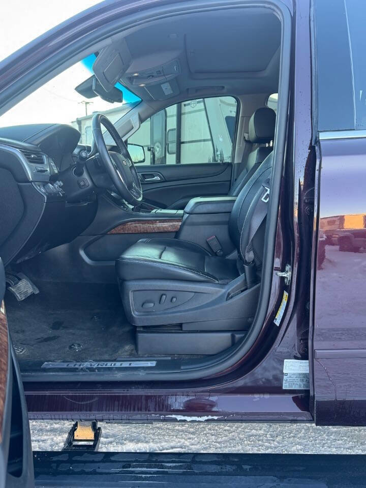 Used 2017 Chevrolet Suburban Premier image 8